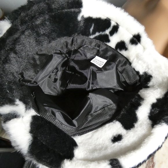 Cute! Stylish SOFT Warm Faux Fur Print Bucket Hat White with Black - Picture 11 of 11